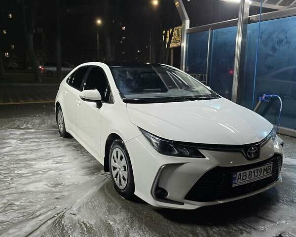 Белый Тойота Королла, объемом двигателя 1.6 л и пробегом 121 тыс. км за 16500 $, фото 1 на Automoto.ua