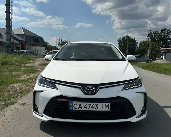 Белый Тойота Королла, объемом двигателя 1.6 л и пробегом 75 тыс. км за 16500 $, фото 1 на Automoto.ua