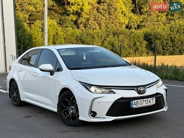 Белый Тойота Королла, объемом двигателя 1.6 л и пробегом 82 тыс. км за 18500 $, фото 1 на Automoto.ua