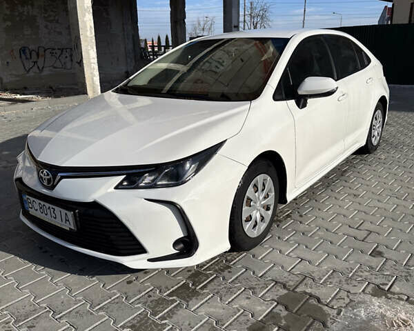 Білий Тойота Королла, об'ємом двигуна 1.6 л та пробігом 122 тис. км за 15500 $, фото 1 на Automoto.ua