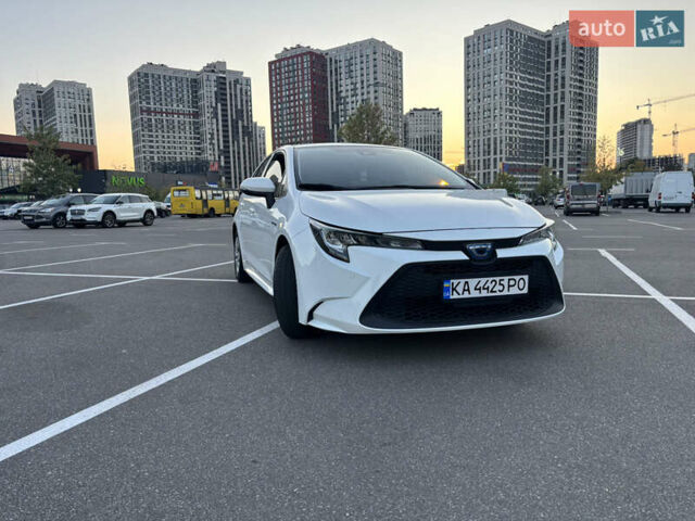 Белый Тойота Королла, объемом двигателя 1.8 л и пробегом 118 тыс. км за 18000 $, фото 1 на Automoto.ua