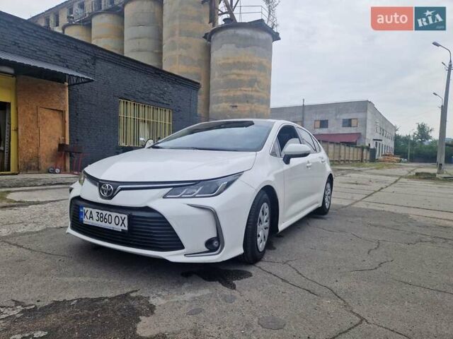 Белый Тойота Королла, объемом двигателя 1.6 л и пробегом 90 тыс. км за 15600 $, фото 1 на Automoto.ua