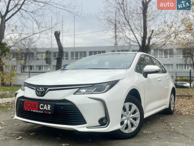 Белый Тойота Королла, объемом двигателя 1.6 л и пробегом 97 тыс. км за 16500 $, фото 1 на Automoto.ua