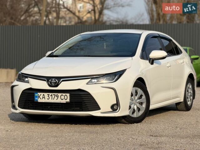 Белый Тойота Королла, объемом двигателя 1.6 л и пробегом 128 тыс. км за 16200 $, фото 1 на Automoto.ua