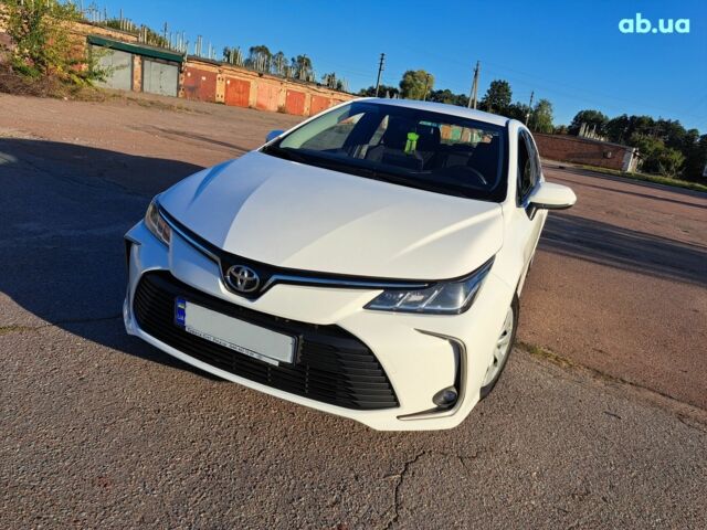 Белый Тойота Королла, объемом двигателя 0 л и пробегом 119 тыс. км за 15800 $, фото 1 на Automoto.ua