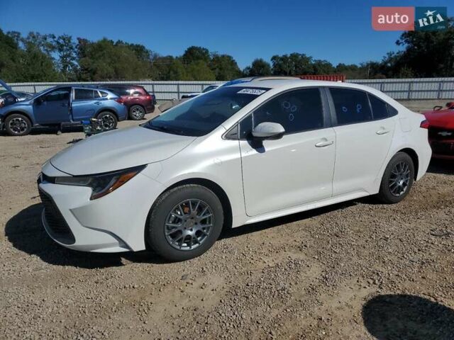 Білий Тойота Королла, об'ємом двигуна 1.8 л та пробігом 143 тис. км за 4400 $, фото 1 на Automoto.ua