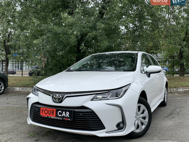 Білий Тойота Королла, об'ємом двигуна 1.6 л та пробігом 96 тис. км за 16900 $, фото 1 на Automoto.ua