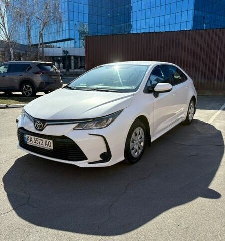 Білий Тойота Королла, об'ємом двигуна 1.6 л та пробігом 117 тис. км за 15999 $, фото 1 на Automoto.ua