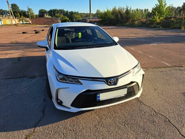 Белый Тойота Королла, объемом двигателя 1.6 л и пробегом 119 тыс. км за 15900 $, фото 1 на Automoto.ua