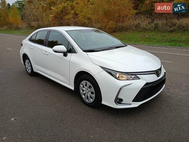 Белый Тойота Королла, объемом двигателя 1.6 л и пробегом 72 тыс. км за 17500 $, фото 1 на Automoto.ua