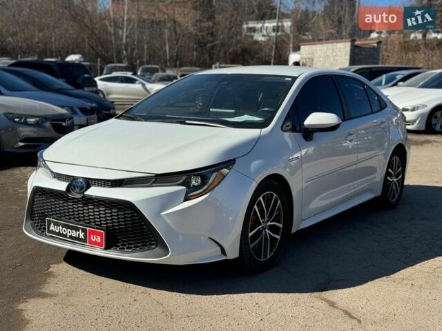 Белый Тойота Королла, объемом двигателя 1.8 л и пробегом 169 тыс. км за 18940 $, фото 1 на Automoto.ua