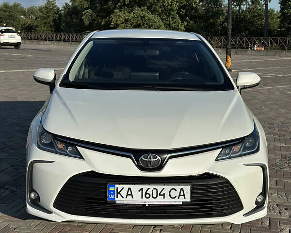 Белый Тойота Королла, объемом двигателя 1.6 л и пробегом 78 тыс. км за 16900 $, фото 1 на Automoto.ua