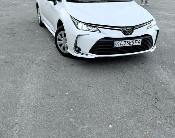 Белый Тойота Королла, объемом двигателя 1.6 л и пробегом 126 тыс. км за 17000 $, фото 1 на Automoto.ua