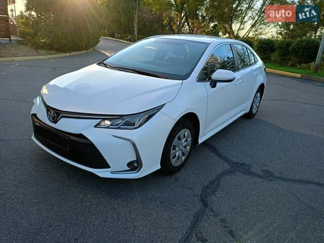 Тойота Королла 2021 в Киеве на Automoto.ua Белый Тойота Королла, объемом двигателя 1.6 л и пробегом 103 тыс. км за 16900 $, фото 1 на Automoto.ua