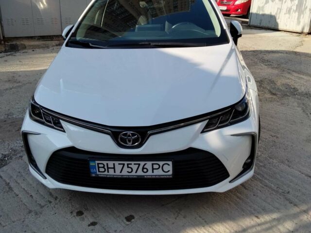 Білий Тойота Королла, об'ємом двигуна 1.59 л та пробігом 65 тис. км за 21750 $, фото 1 на Automoto.ua