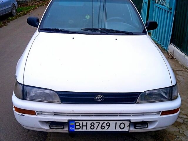 Білий Тойота Королла, об'ємом двигуна 2 л та пробігом 222 тис. км за 1800 $, фото 1 на Automoto.ua