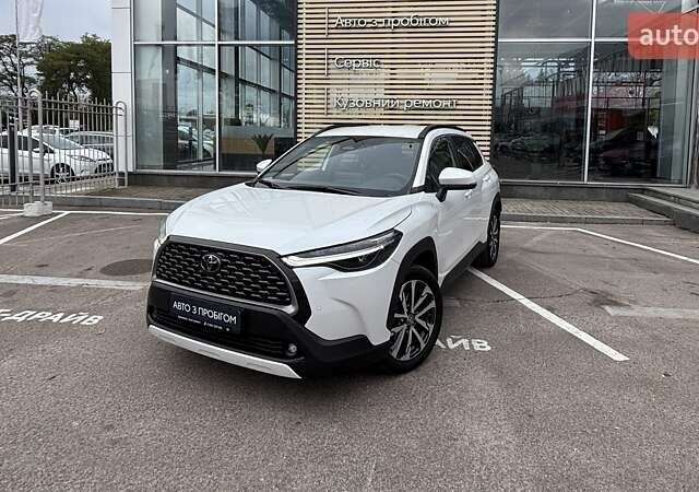 Тойота Королла 2024 в Белой Церкве на Automoto.ua Белый Тойота Королла, объемом двигателя 1.99 л и пробегом 9 тыс. км за 37361 $, фото 1 на Automoto.ua