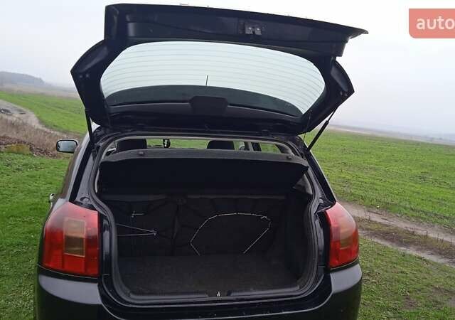 Черный Тойота Королла, объемом двигателя 2 л и пробегом 330 тыс. км за 3600 $, фото 1 на Automoto.ua