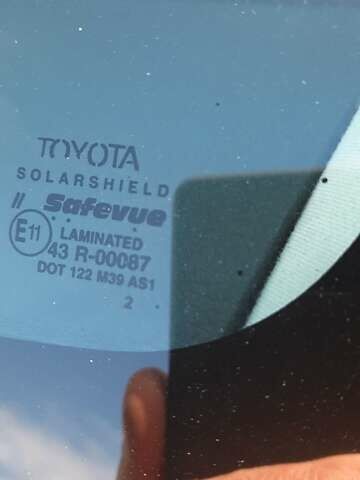 Черный Тойота Королла, объемом двигателя 1.6 л и пробегом 204 тыс. км за 4350 $, фото 1 на Automoto.ua