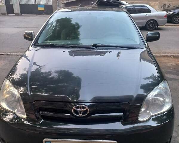 Черный Тойота Королла, объемом двигателя 1.6 л и пробегом 267 тыс. км за 5000 $, фото 1 на Automoto.ua