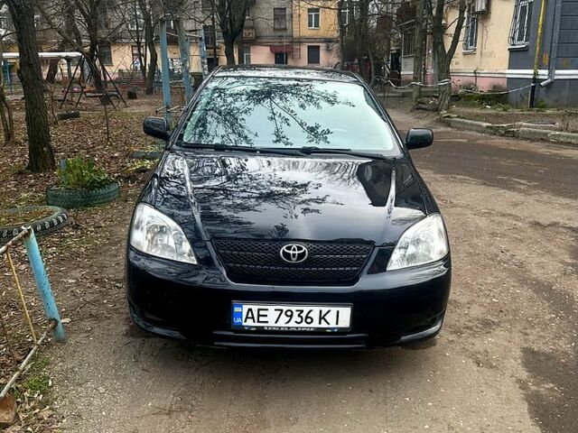 Черный Тойота Королла, объемом двигателя 1.4 л и пробегом 270 тыс. км за 4900 $, фото 1 на Automoto.ua