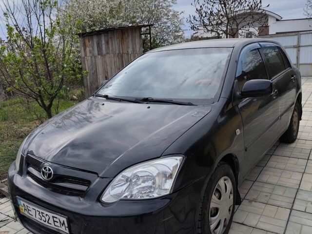 Черный Тойота Королла, объемом двигателя 1.59 л и пробегом 250 тыс. км за 4000 $, фото 1 на Automoto.ua