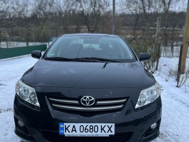 Черный Тойота Королла, объемом двигателя 1.6 л и пробегом 250 тыс. км за 7999 $, фото 1 на Automoto.ua