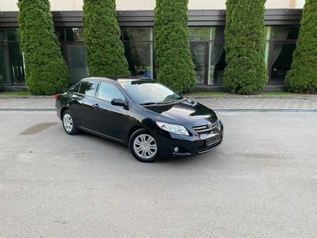 Чорний Тойота Королла, об'ємом двигуна 0 л та пробігом 99 тис. км за 8600 $, фото 1 на Automoto.ua
