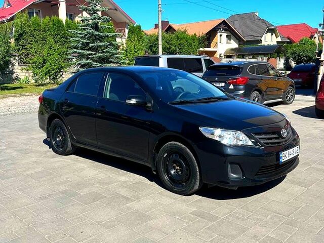 Черный Тойота Королла, объемом двигателя 1.3 л и пробегом 230 тыс. км за 6900 $, фото 1 на Automoto.ua