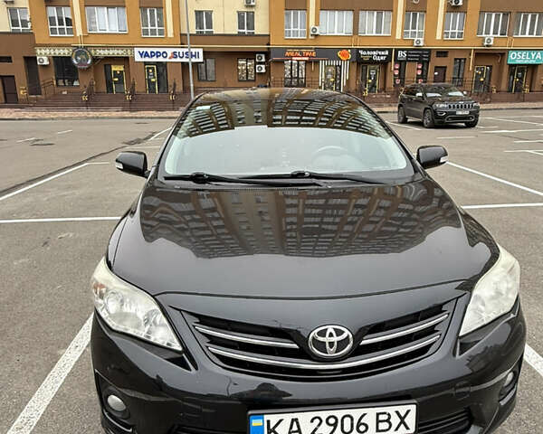 Черный Тойота Королла, объемом двигателя 1.6 л и пробегом 245 тыс. км за 8200 $, фото 1 на Automoto.ua