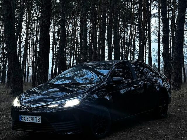 Чорний Тойота Королла, об'ємом двигуна 1.6 л та пробігом 345 тис. км за 9800 $, фото 1 на Automoto.ua