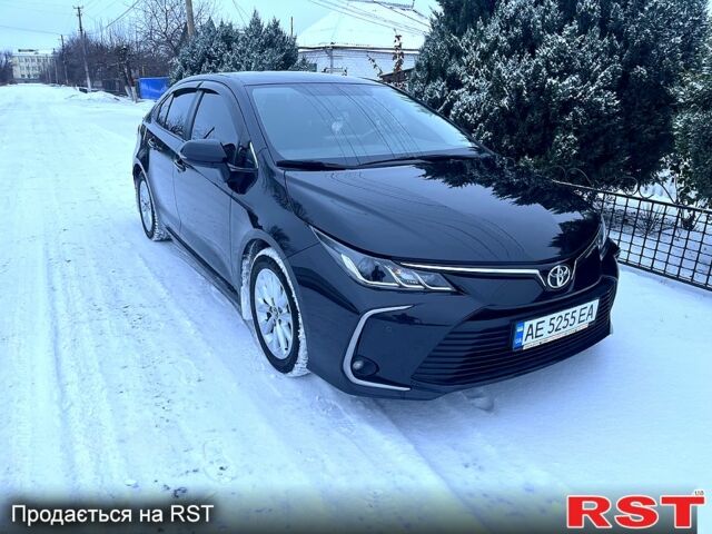 Чорний Тойота Королла, об'ємом двигуна 1.6 л та пробігом 360 тис. км за 17500 $, фото 1 на Automoto.ua