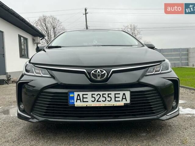 Черный Тойота Королла, объемом двигателя 1.6 л и пробегом 35 тыс. км за 19100 $, фото 1 на Automoto.ua