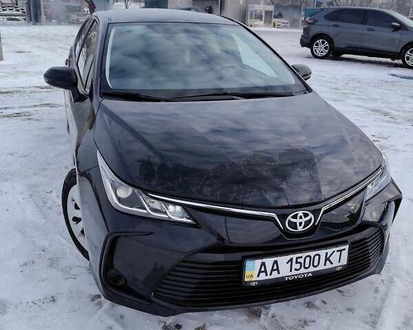 Черный Тойота Королла, объемом двигателя 1.6 л и пробегом 84 тыс. км за 18200 $, фото 1 на Automoto.ua