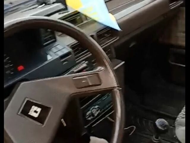 Коричневий Тойота Королла, об'ємом двигуна 1.3 л та пробігом 350 тис. км за 900 $, фото 1 на Automoto.ua