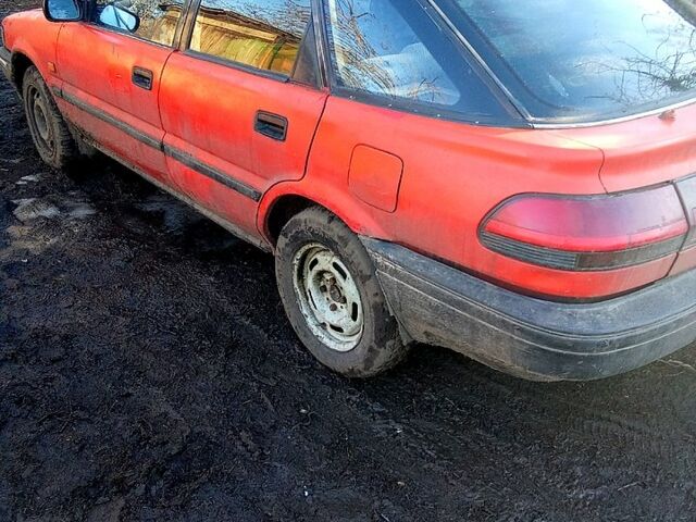 Красный Тойота Королла, объемом двигателя 1.6 л и пробегом 100 тыс. км за 700 $, фото 1 на Automoto.ua