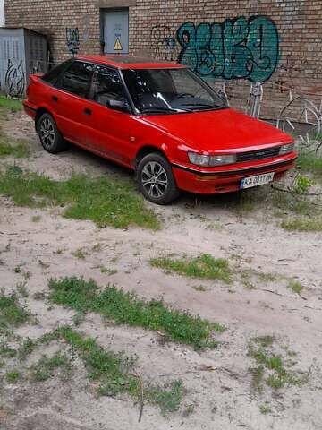 Червоний Тойота Королла, об'ємом двигуна 1.3 л та пробігом 337 тис. км за 2000 $, фото 1 на Automoto.ua