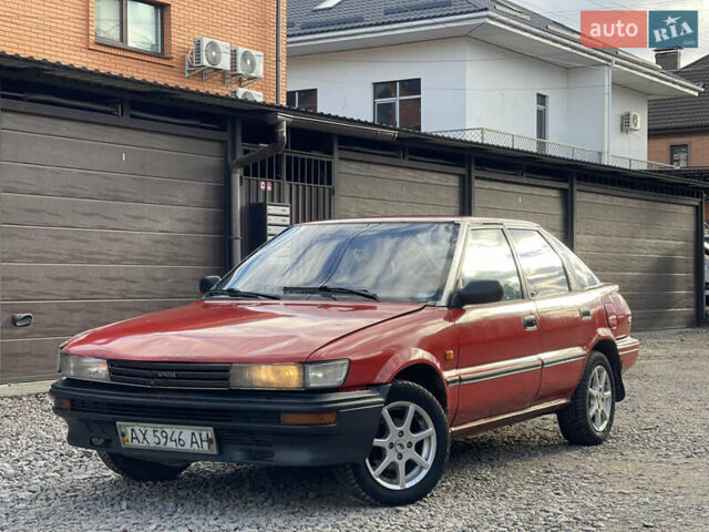 Червоний Тойота Королла, об'ємом двигуна 1.3 л та пробігом 100 тис. км за 1100 $, фото 1 на Automoto.ua