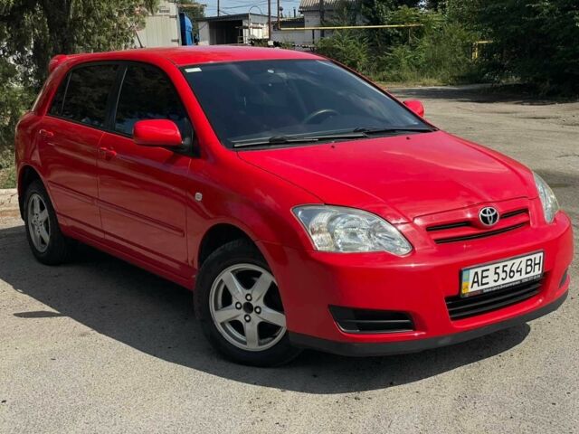 Красный Тойота Королла, объемом двигателя 1.6 л и пробегом 180 тыс. км за 7700 $, фото 1 на Automoto.ua
