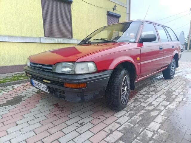 Красный Тойота Королла, объемом двигателя 1.8 л и пробегом 480 тыс. км за 1300 $, фото 1 на Automoto.ua