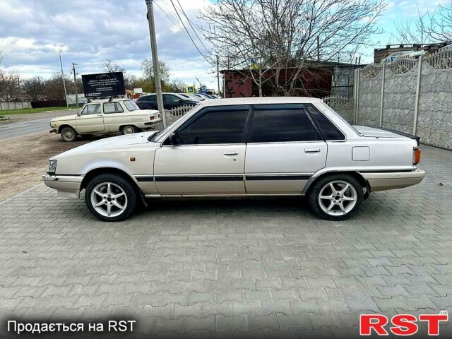 Тойота Королла, об'ємом двигуна 20 л та пробігом 300 тис. км за 699 $, фото 1 на Automoto.ua