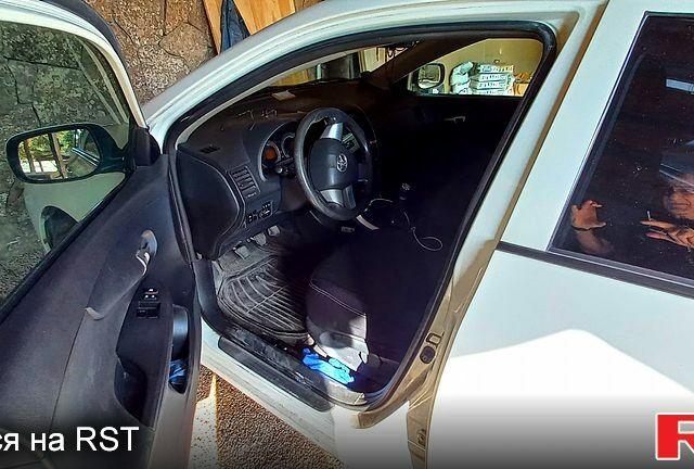 Тойота Королла, об'ємом двигуна 1.3 л та пробігом 260 тис. км за 8000 $, фото 1 на Automoto.ua