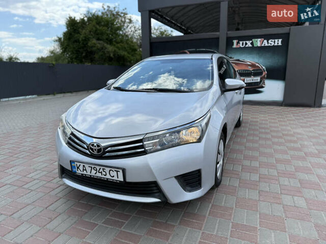 Тойота Королла, объемом двигателя 1.3 л и пробегом 317 тыс. км за 9999 $, фото 1 на Automoto.ua