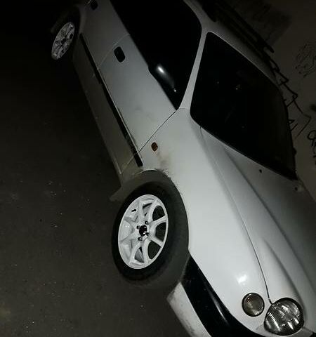 Тойота Королла, объемом двигателя 1.3 л и пробегом 268 тыс. км за 2800 $, фото 1 на Automoto.ua