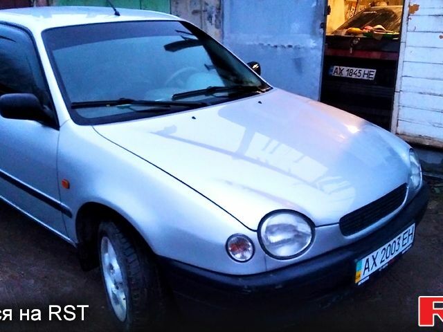 Серый Тойота Королла, объемом двигателя 1.3 л и пробегом 300 тыс. км за 2350 $, фото 1 на Automoto.ua