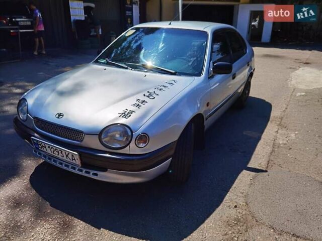 Серый Тойота Королла, объемом двигателя 1.59 л и пробегом 265 тыс. км за 3750 $, фото 1 на Automoto.ua