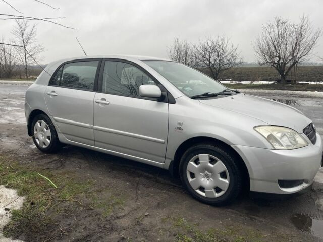 Серый Тойота Королла, объемом двигателя 2 л и пробегом 350 тыс. км за 2400 $, фото 1 на Automoto.ua