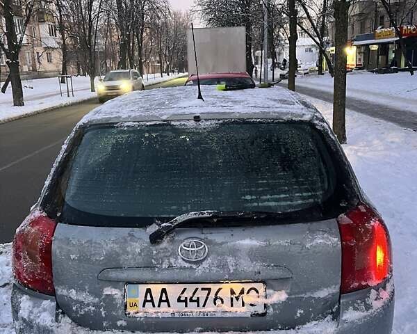 Сірий Тойота Королла, об'ємом двигуна 1.6 л та пробігом 230 тис. км за 4300 $, фото 1 на Automoto.ua