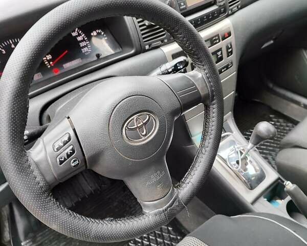 Серый Тойота Королла, объемом двигателя 1.36 л и пробегом 284 тыс. км за 5200 $, фото 1 на Automoto.ua