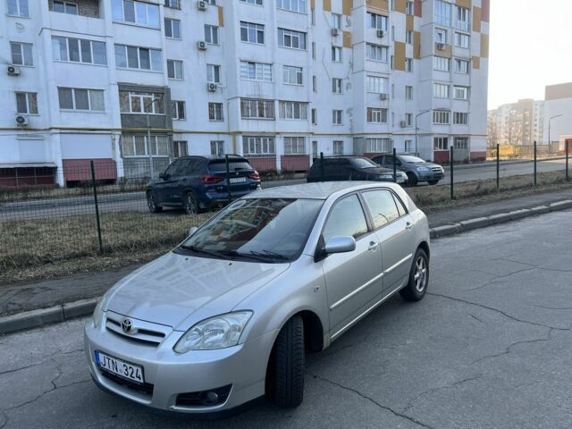 Серый Тойота Королла, объемом двигателя 2 л и пробегом 350 тыс. км за 2500 $, фото 1 на Automoto.ua